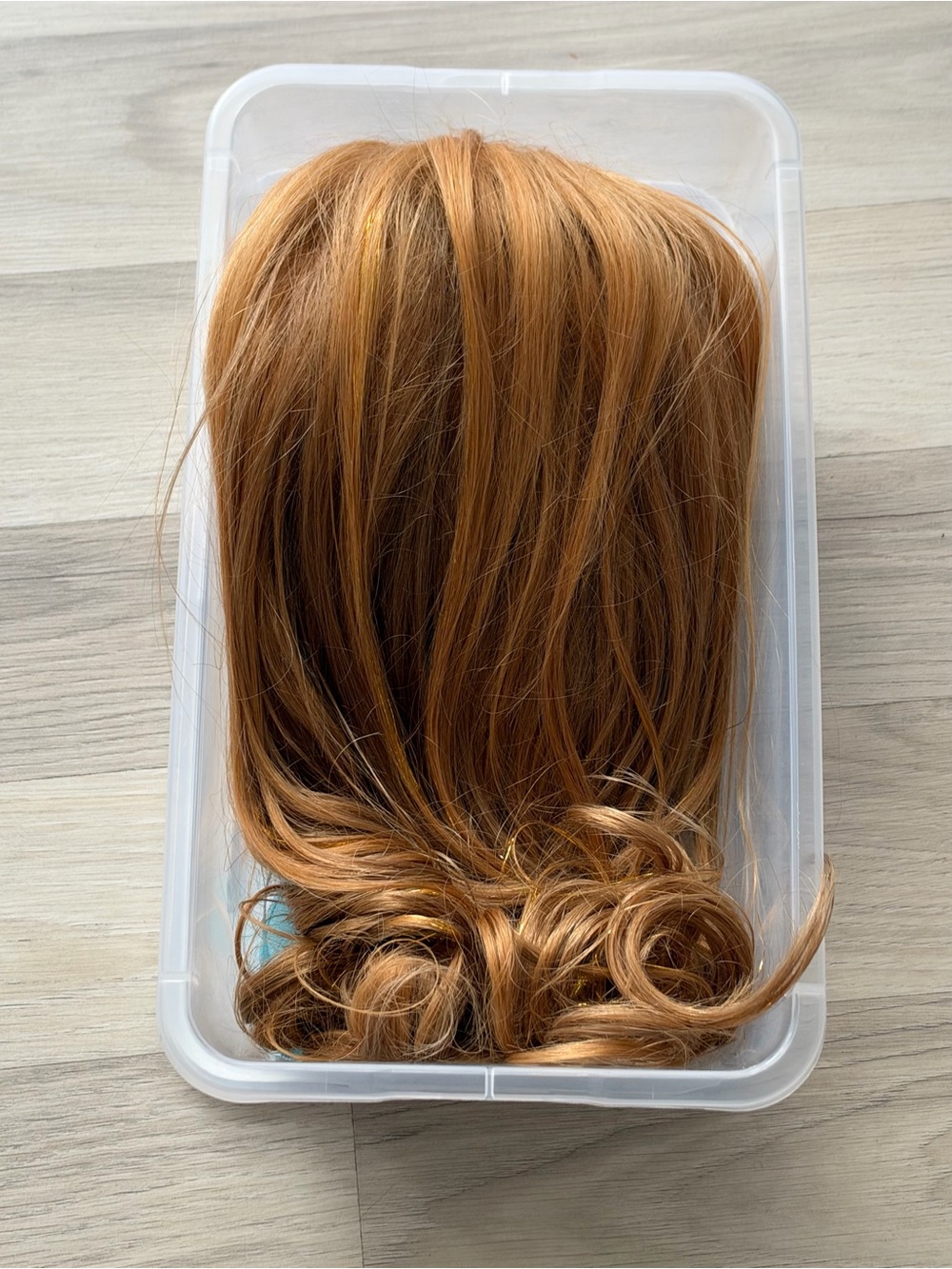 Crown That Pony Cheer Hairpiece | 18" Strawberry Blonde with Gold Tinsel